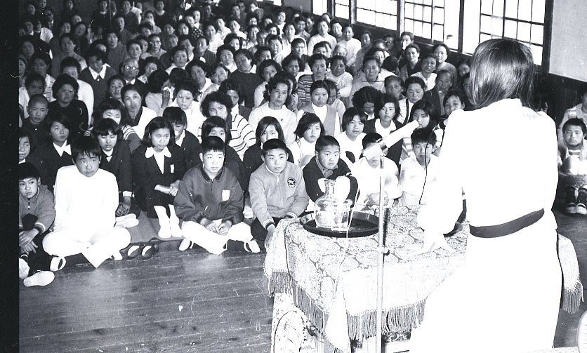 1974 宮城まり子さん講演会010.jpg